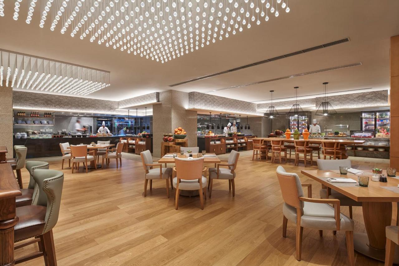 Отель Hyatt Regency Metropolitan Чунцин Экстерьер фото