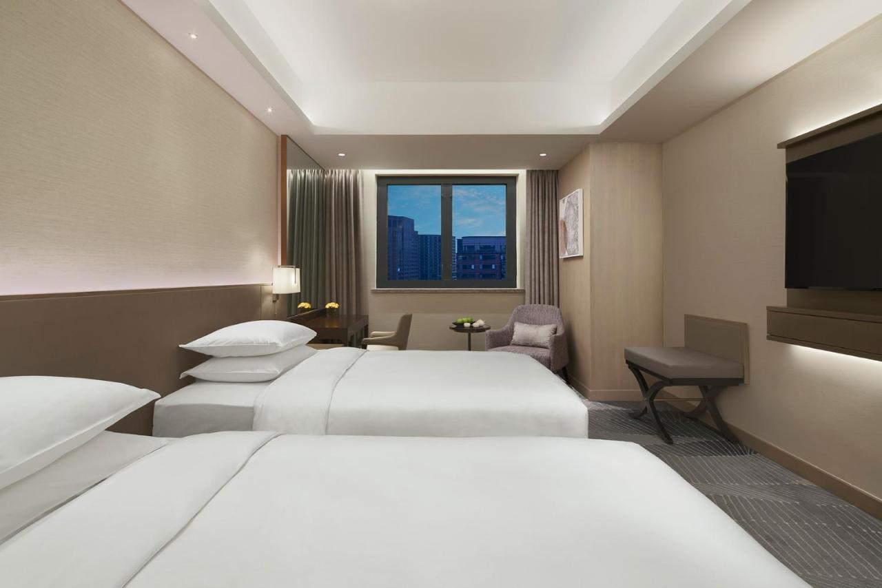 Отель Hyatt Regency Metropolitan Чунцин Экстерьер фото