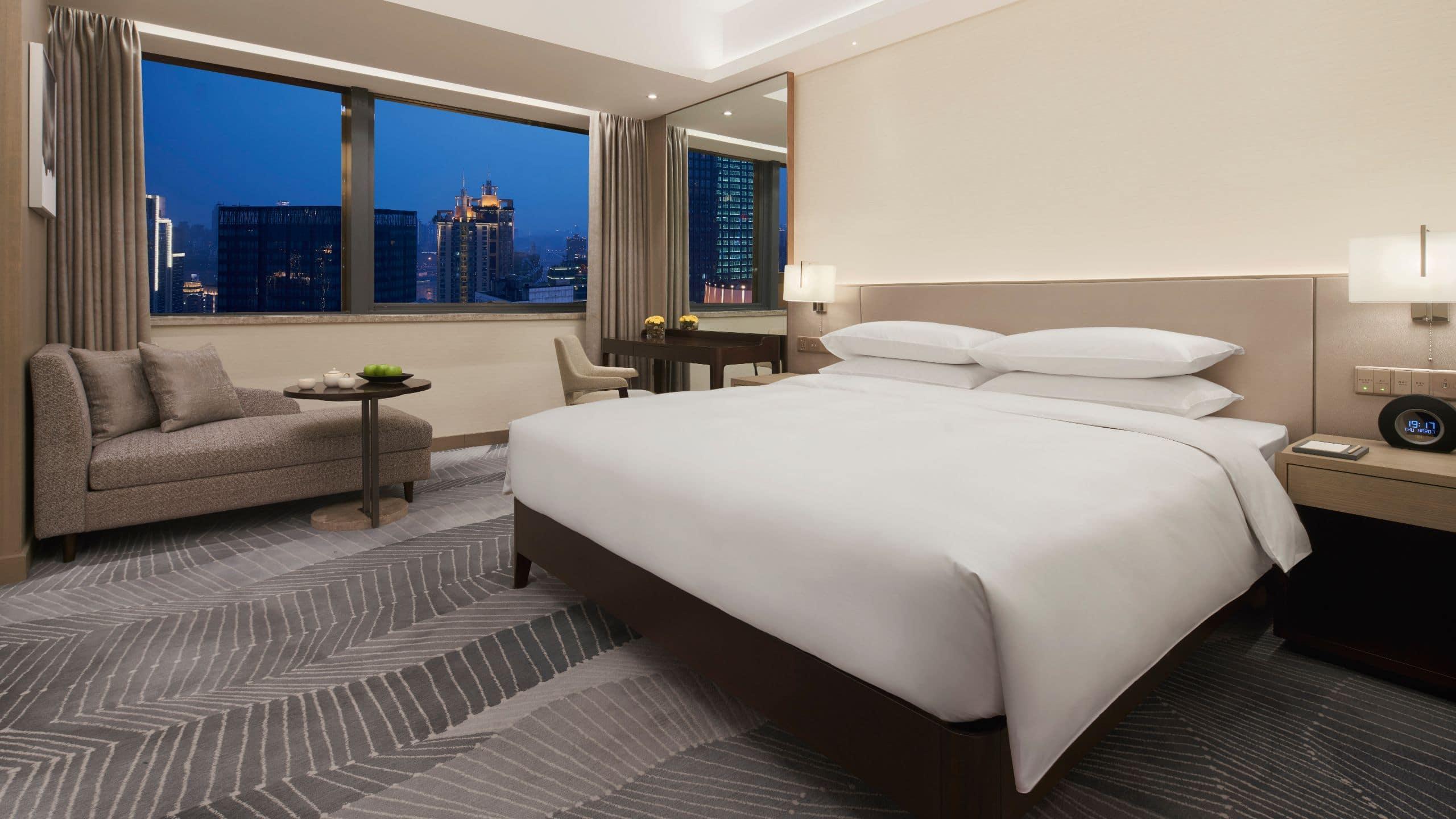 Отель Hyatt Regency Metropolitan Чунцин Экстерьер фото