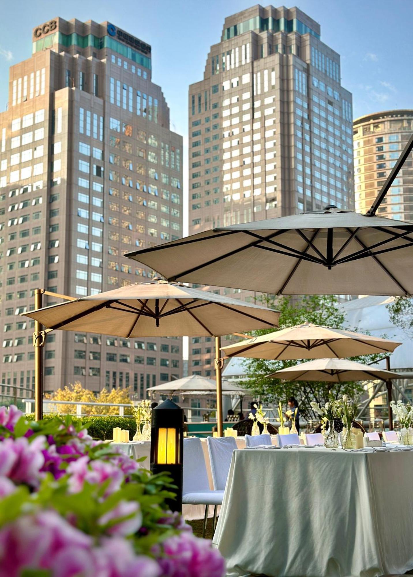 Отель Hyatt Regency Metropolitan Чунцин Экстерьер фото